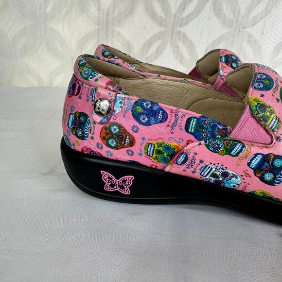 Alegria Keli Sugar Skulls Pink Nursing Clogs Día de los Muertos Shoes Size 38 - Picture 10 of 15